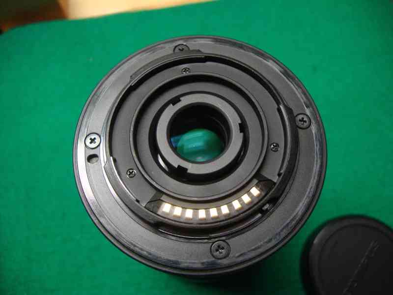 Objektiv OLYMPUS Zuiko 40-150 mm f/4-5,6 R pěkný PC: 6000 Kč - foto 10