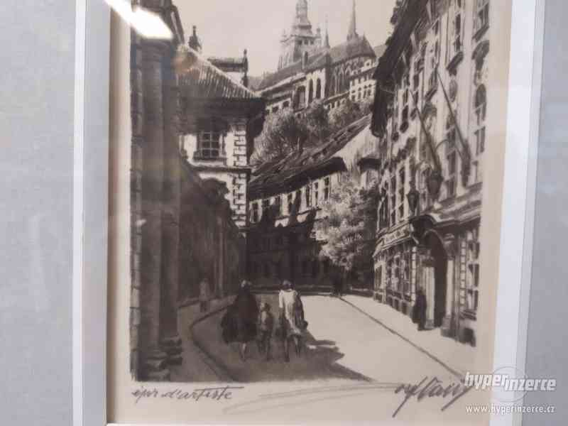 Obraz originál signováno vpravo dole Josef Vaic město, - foto 6