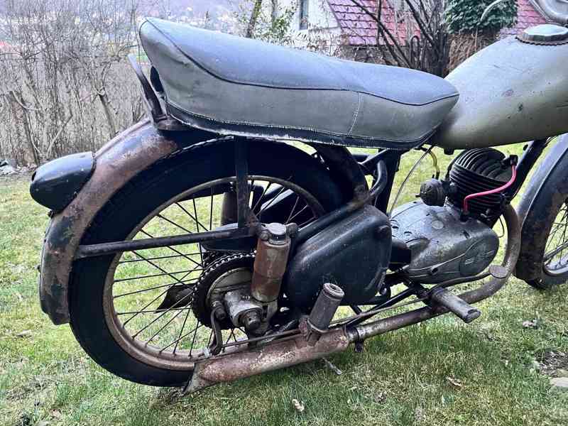 Motocykl ČZ 125 - foto 3