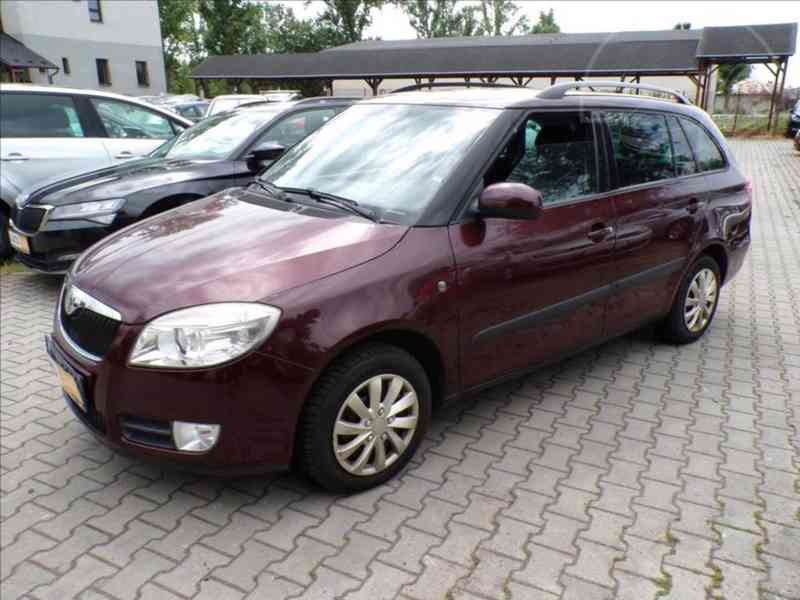 Škoda Fabia 1,6 16V KLIMATIZACE - foto 2