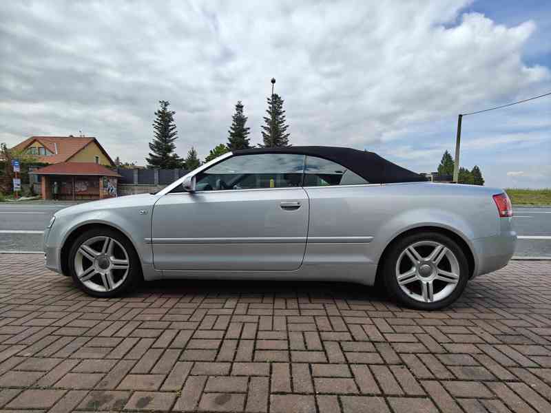 Prodám AUDI A4 Cabrio 3.2 FSI benzin 2008 128000km - foto 3