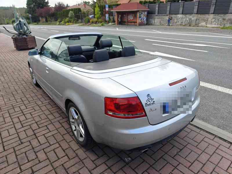 Prodám AUDI A4 Cabrio 3.2 FSI benzin 2008 128000km - foto 5