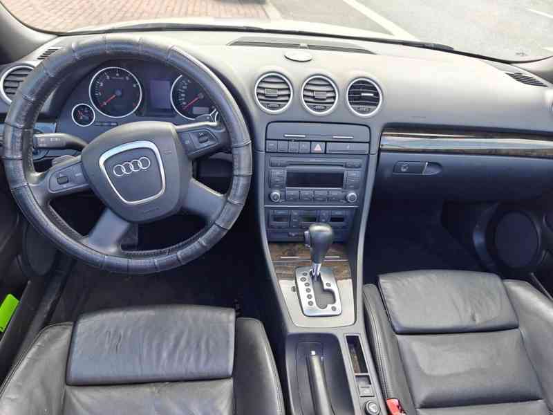 Prodám AUDI A4 Cabrio 3.2 FSI benzin 2008 128000km - foto 7