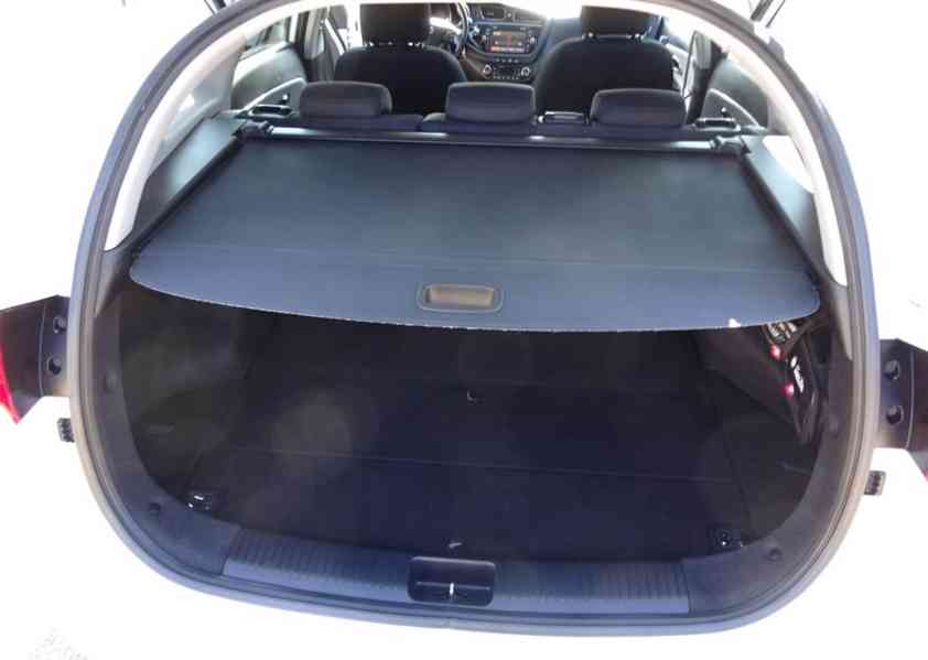 Kia Cee´d 1.6i Combi r.v.2017 2.Maj.srv.kníž.ČR - foto 17