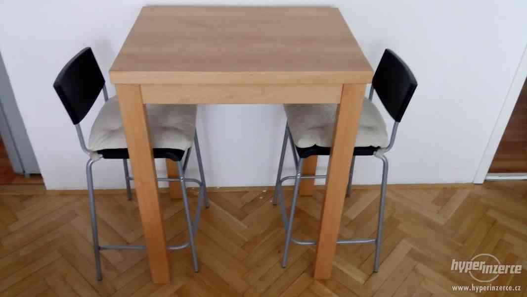 Barový stůl á židle - foto 1