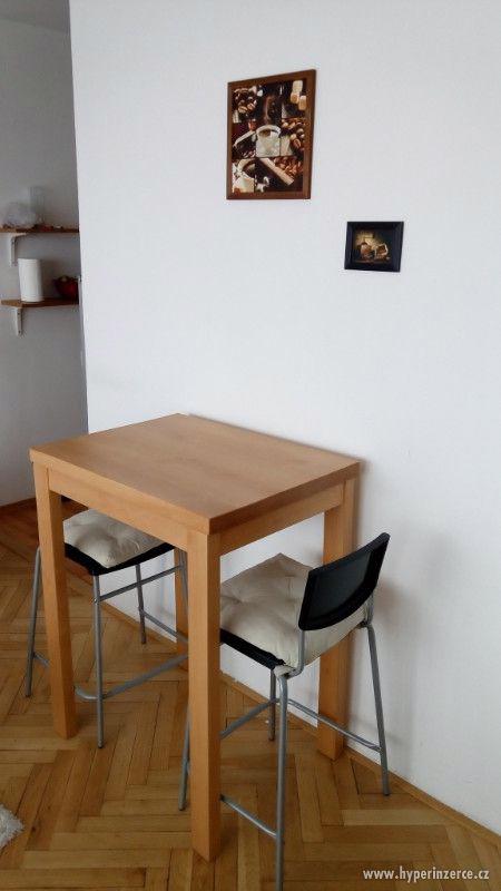 Barový stůl á židle - foto 2