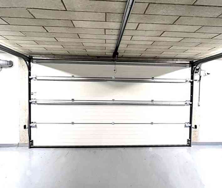 Pronajmu kryté garážové stání Brno, U Leskavy - foto 8