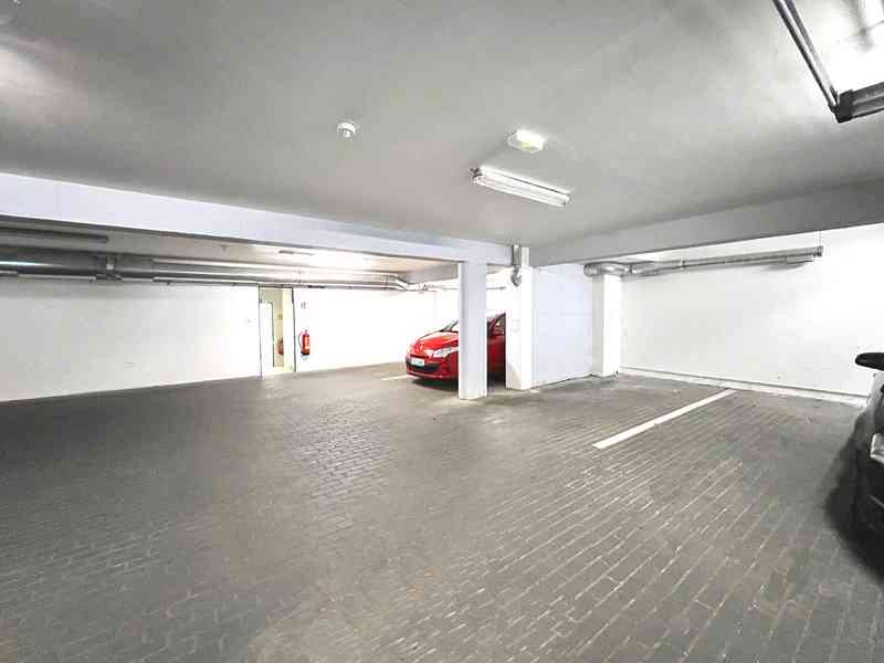 Pronajmu kryté garážové stání Brno, U Leskavy - foto 3