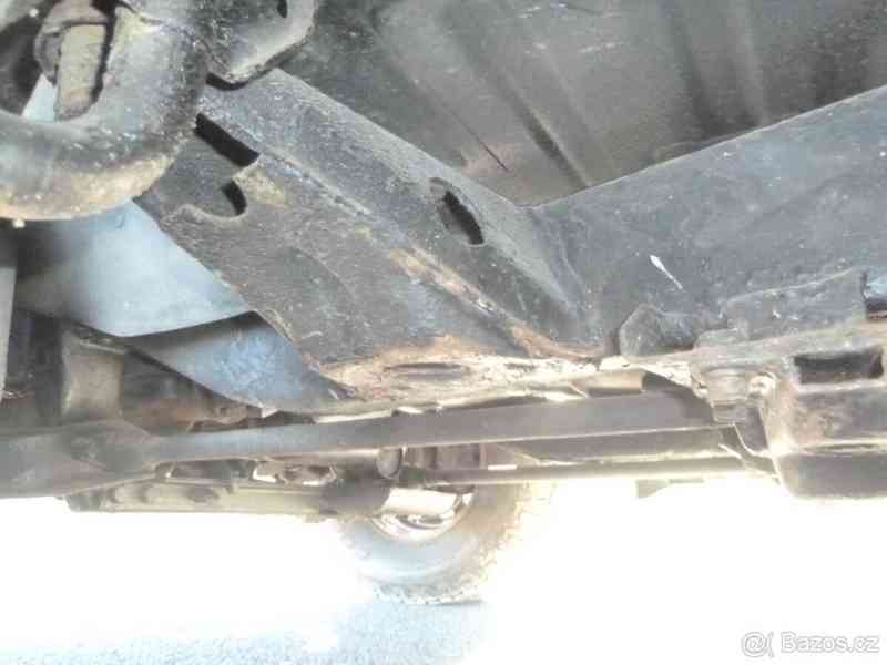 Mitsubishi Pajero 2,8   TD - foto 13