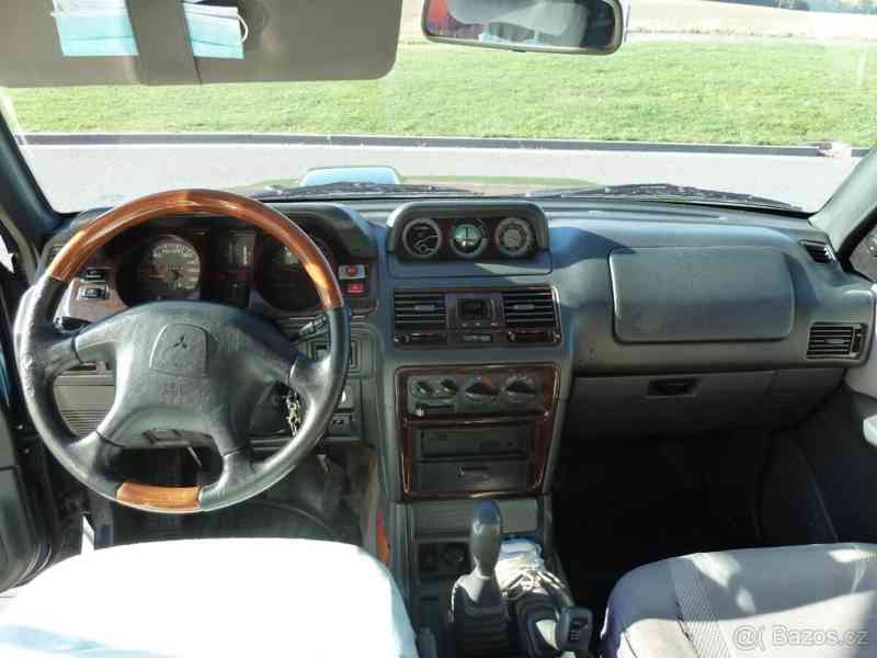 Mitsubishi Pajero 2,8   TD - foto 14