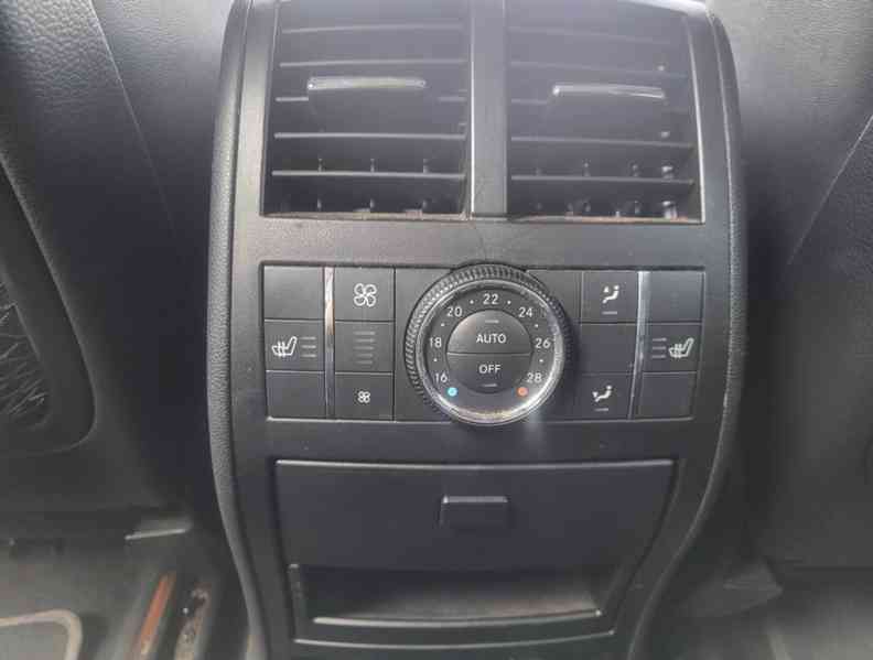 Mercedes GL 500  - foto 8