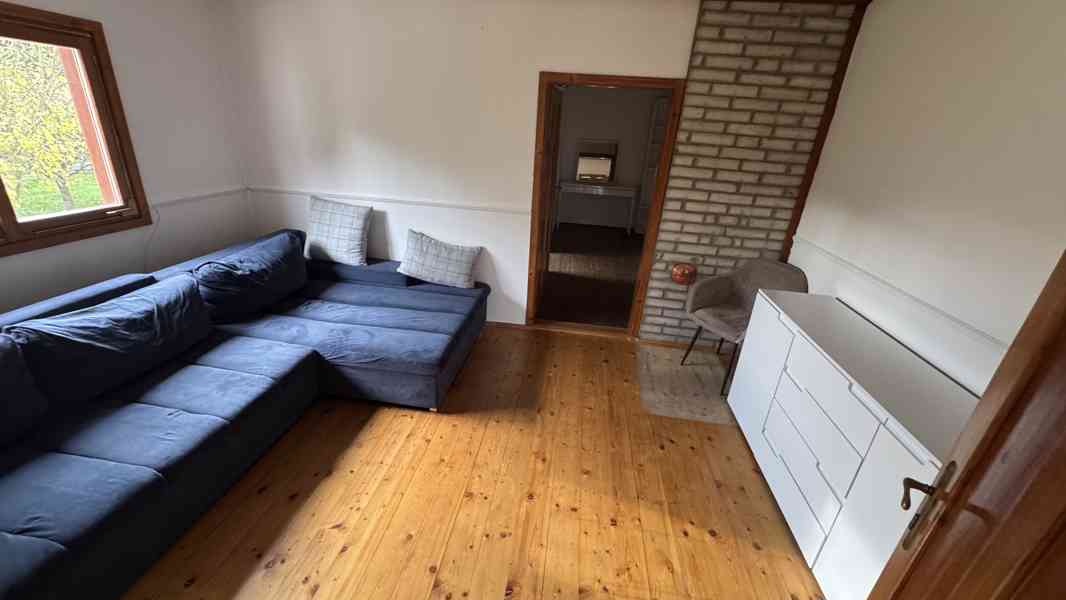 Pronájem chata - Káraný - foto 11