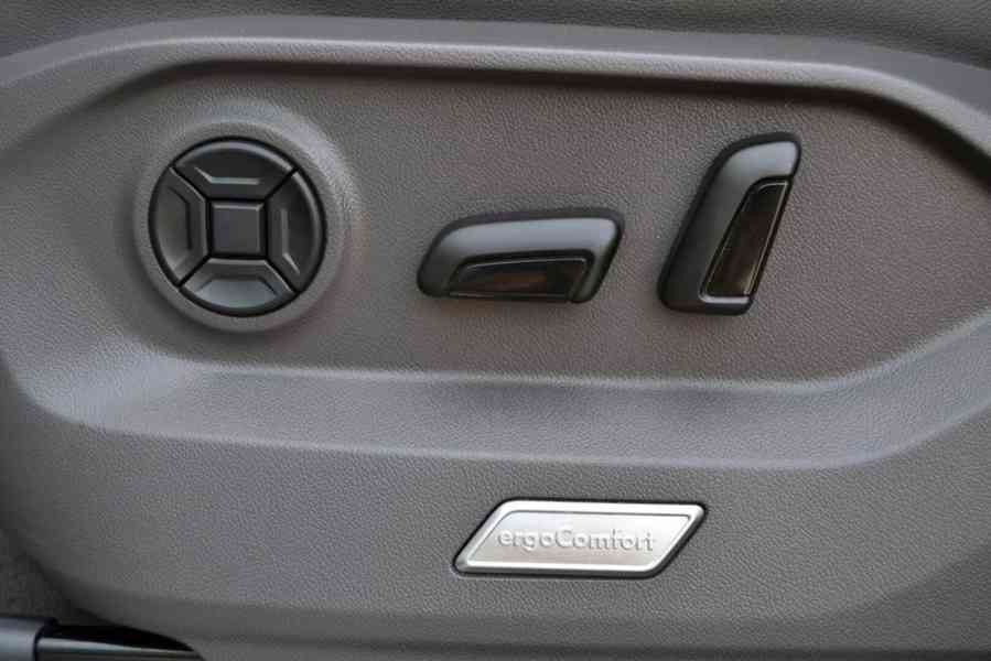 Volkswagen Touareg 3.0 TDI V6 170kW 4MOTION Tiptronic Navi - foto 13