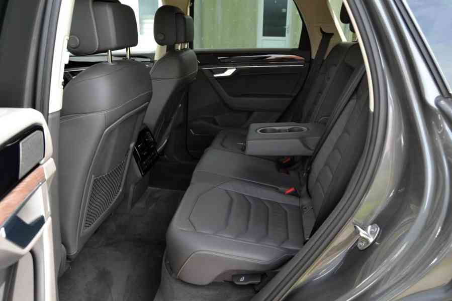 Volkswagen Touareg 3.0 TDI V6 170kW 4MOTION Tiptronic Navi - foto 14
