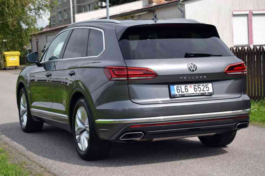 Volkswagen Touareg 3.0 TDI V6 170kW 4MOTION Tiptronic Navi - foto 2