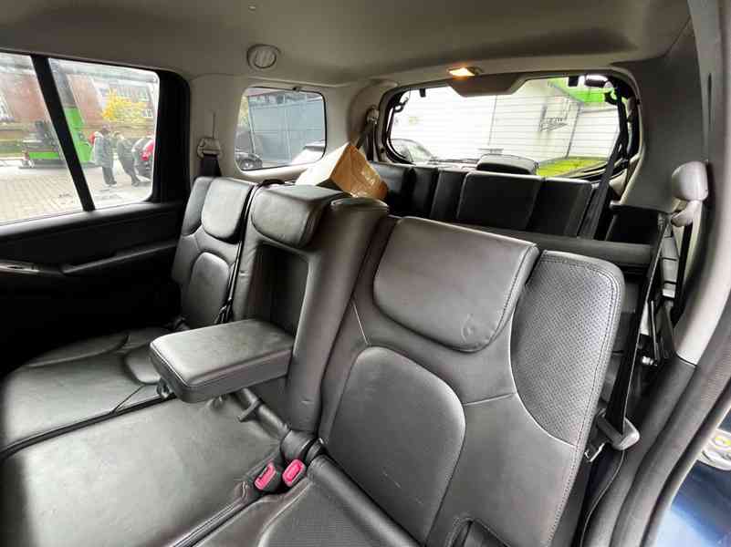 Nissan Pathfinder 4.0i V6 Premium Aut. benzín 198kw - foto 27