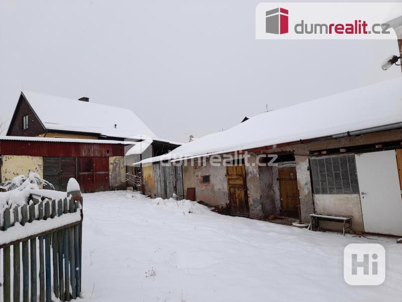 Prodej ideální poloviny rodinného domu ve Vroutku, okres Louny - foto 10