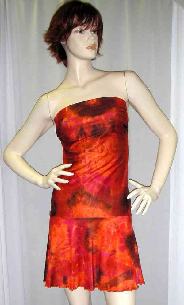 Výprodej veškerých šatů, látek, nití  i vybavení prodejny - foto 144