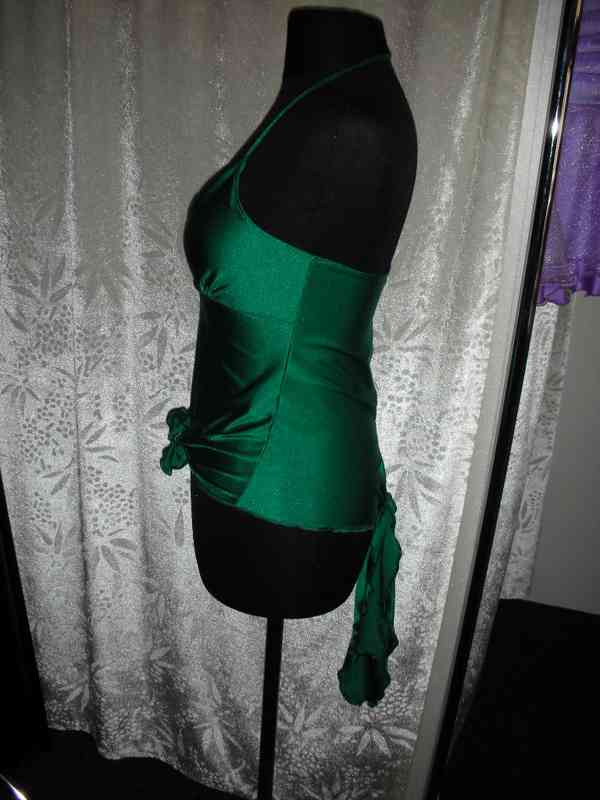 Výprodej veškerých šatů, látek, nití  i vybavení prodejny - foto 36