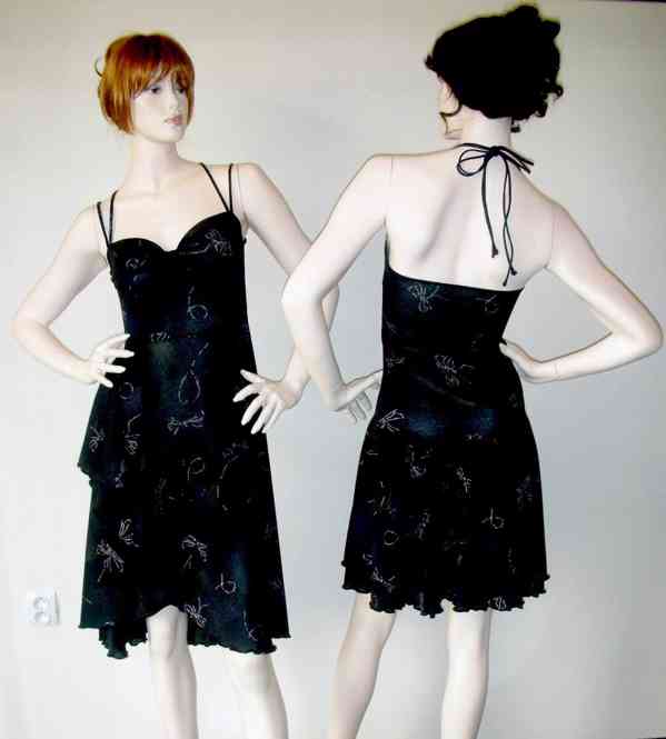 Výprodej veškerých šatů, látek, nití  i vybavení prodejny - foto 65