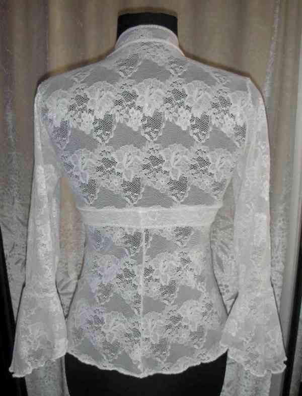 Výprodej veškerých šatů, látek, nití  i vybavení prodejny - foto 25