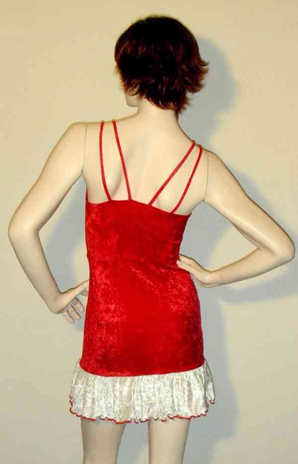 Výprodej veškerých šatů, látek, nití  i vybavení prodejny - foto 83