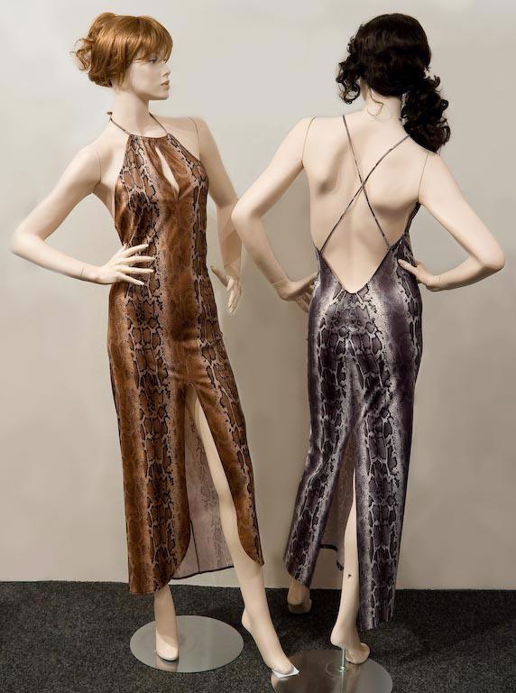 Výprodej veškerých šatů, látek, nití  i vybavení prodejny - foto 126