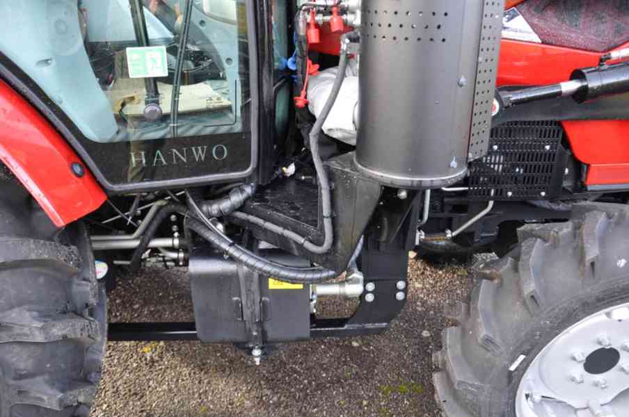 Prodam traktor HANWO HWB 604C, STAGE V, Komunální traktor.  - foto 11