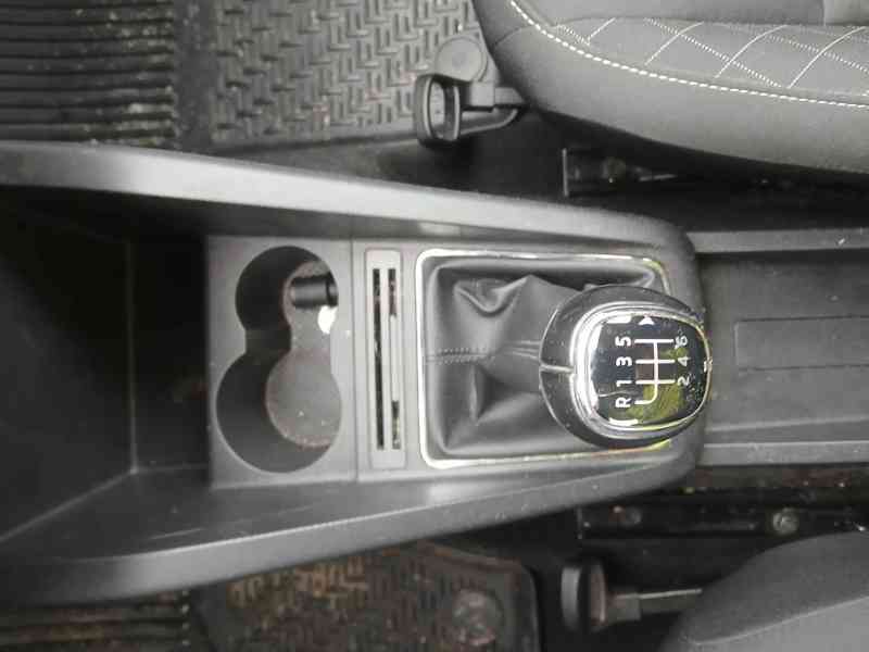  ŠKODA Fabia Combi Style 1,0 TSI 81 kW - foto 25