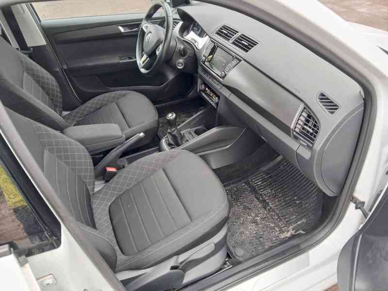  ŠKODA Fabia Combi Style 1,0 TSI 81 kW - foto 14