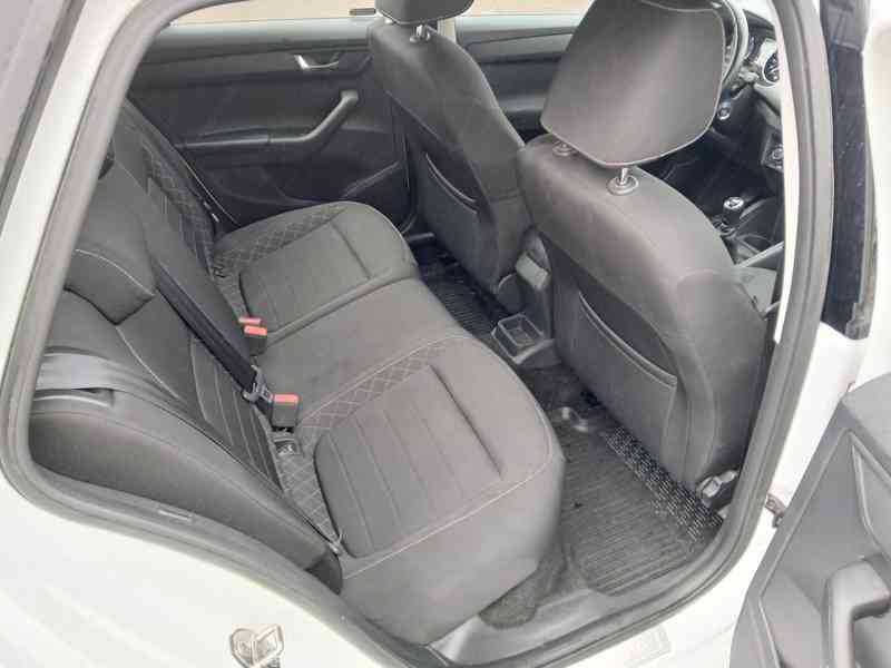 ŠKODA Fabia Combi Style 1,0 TSI 81 kW - foto 13