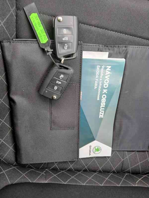  ŠKODA Fabia Combi Style 1,0 TSI 81 kW - foto 27