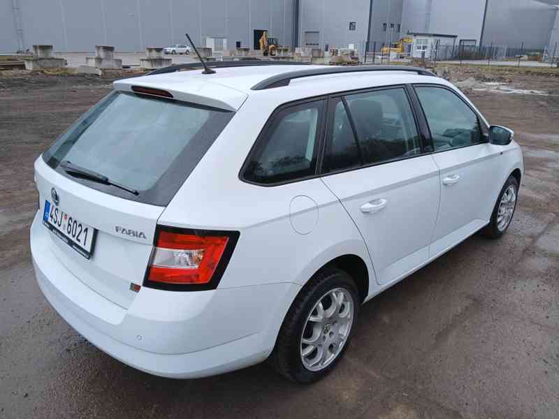  ŠKODA Fabia Combi Style 1,0 TSI 81 kW - foto 5