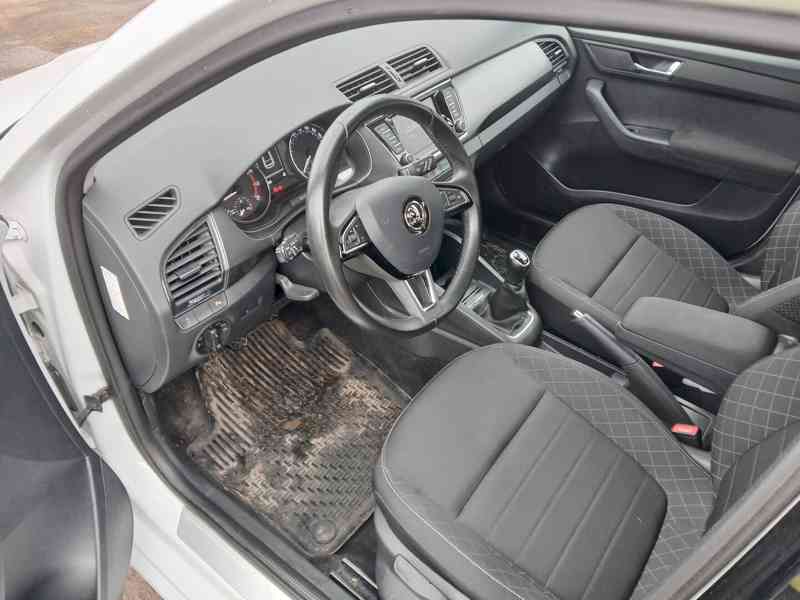  ŠKODA Fabia Combi Style 1,0 TSI 81 kW - foto 9