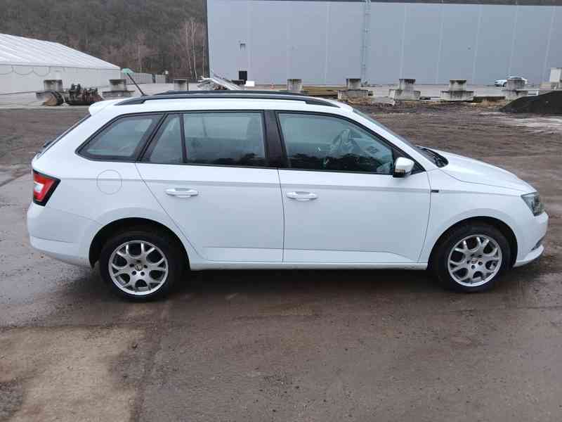  ŠKODA Fabia Combi Style 1,0 TSI 81 kW - foto 6