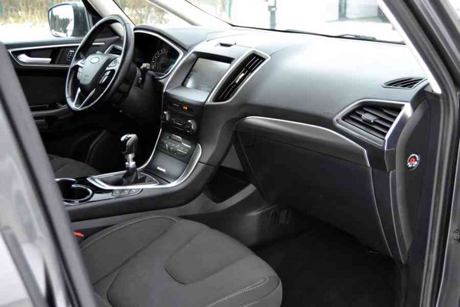 Ford S-Max 2.0 TDCI 110kW Titanium 7 míst - foto 17