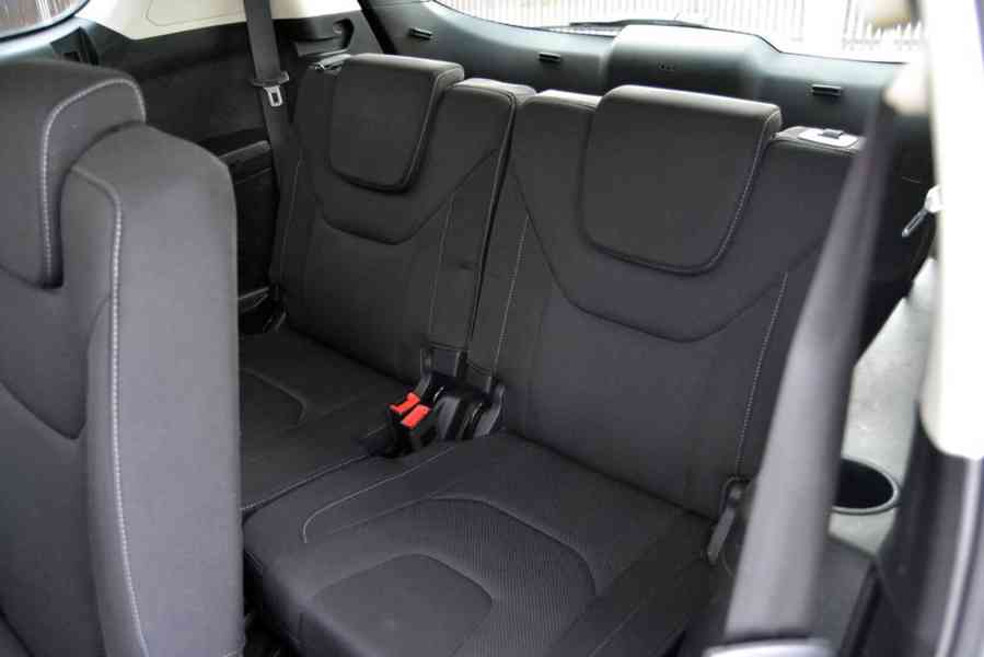 Ford S-Max 2.0 TDCI 110kW Titanium 7 míst - foto 13