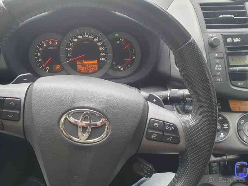 Toyota RAV4 2,2   2011, 4x4 - foto 4