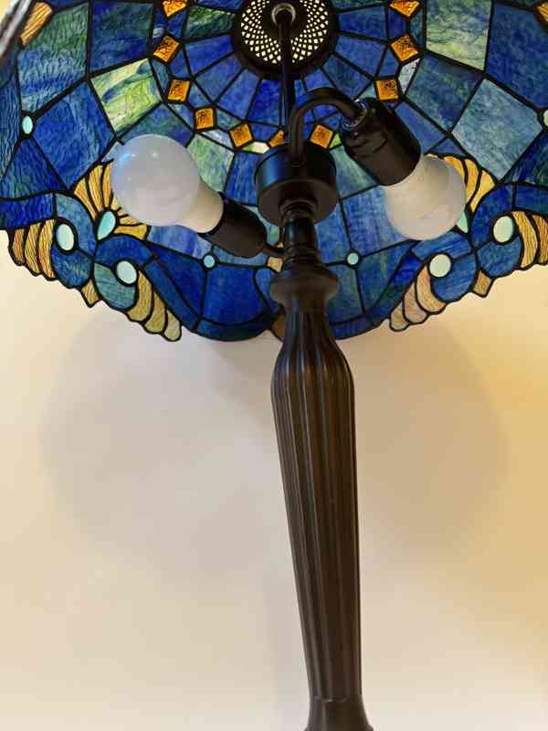 Velká stolní lampa Tiffany v secesním stylu 65 cm - foto 4
