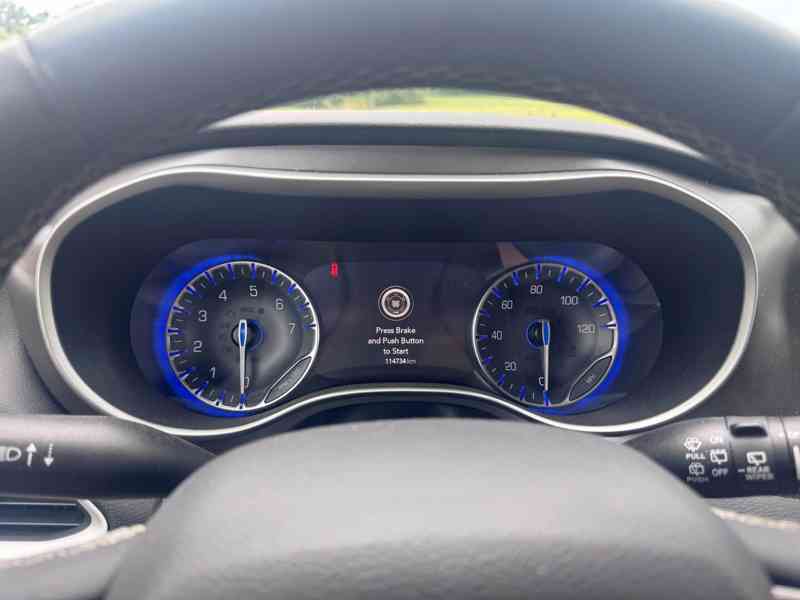 Chrysler Pacifica 3,6 L RU Čočka Adapt 2022 - foto 20