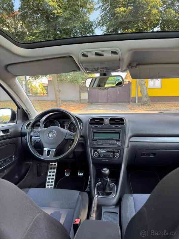Volkswagen Golf 1,2   TSi 77kW 2012 Style - foto 10