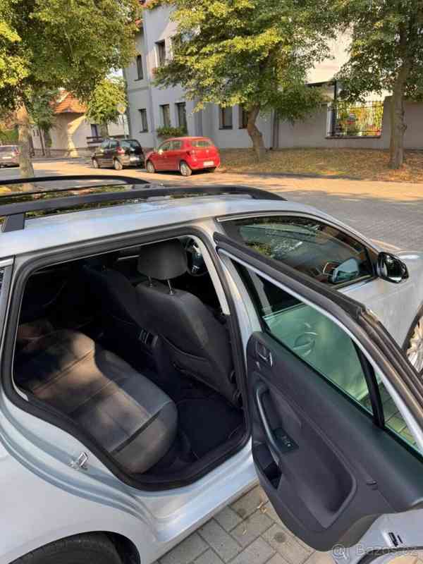 Volkswagen Golf 1,2   TSi 77kW 2012 Style - foto 7