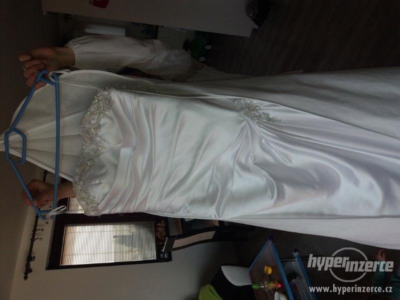 svatební šaty - foto 1