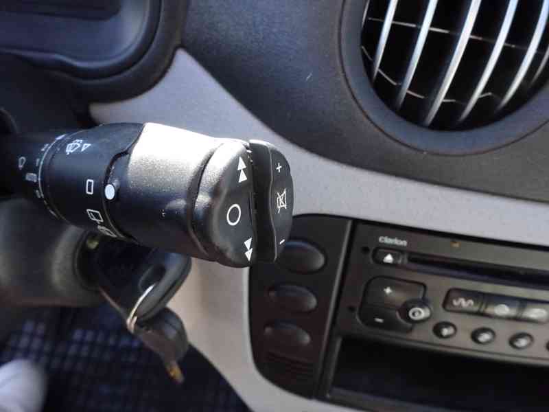 Citroen C3 1.1i r.v.2005 Koupeno v ČR - foto 11