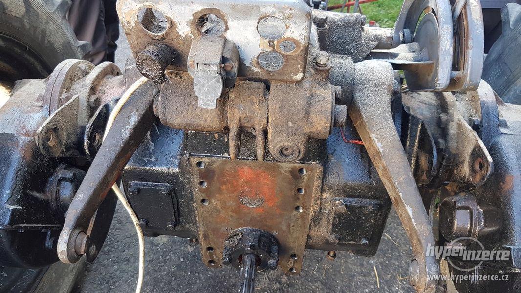hydraulika na diely na traktor zetor - foto 3