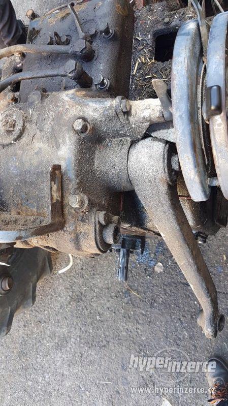 hydraulika na diely na traktor zetor - foto 6