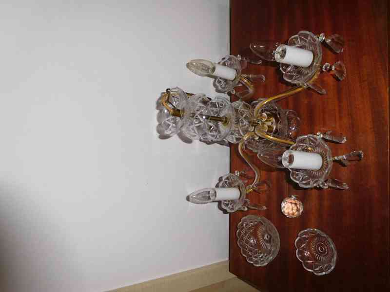 Křišťálový lustr pětiramenný, křišťálová lampa na zeď - foto 2