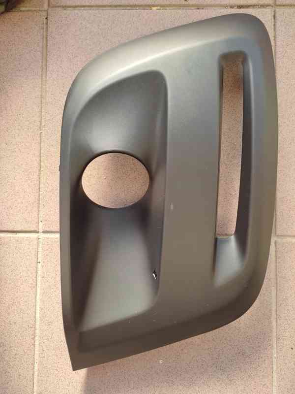 nárazník Citroen Berlingo II - foto 1