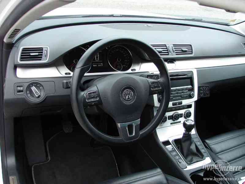 VW Passat 2.0 TDI(r.v.2012,1.majitel,serviska) - foto 5