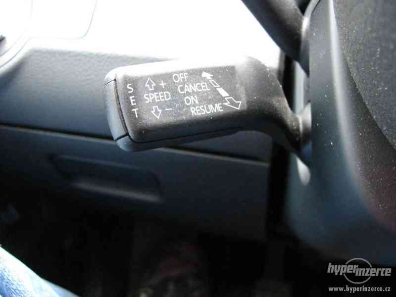 VW Passat 2.0 TDI(r.v.2012,1.majitel,serviska) - foto 12